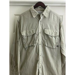 Columbia GRT Size Medium - Grey/Tan Light Weaight Button Down Long Sleeve Shirt